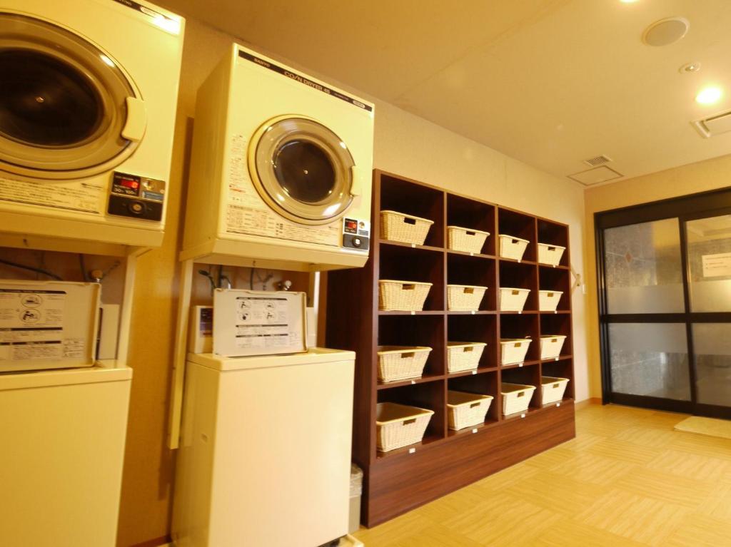 Hotel Route-Inn Wakamiya Inter Miyawaka Bagian luar foto